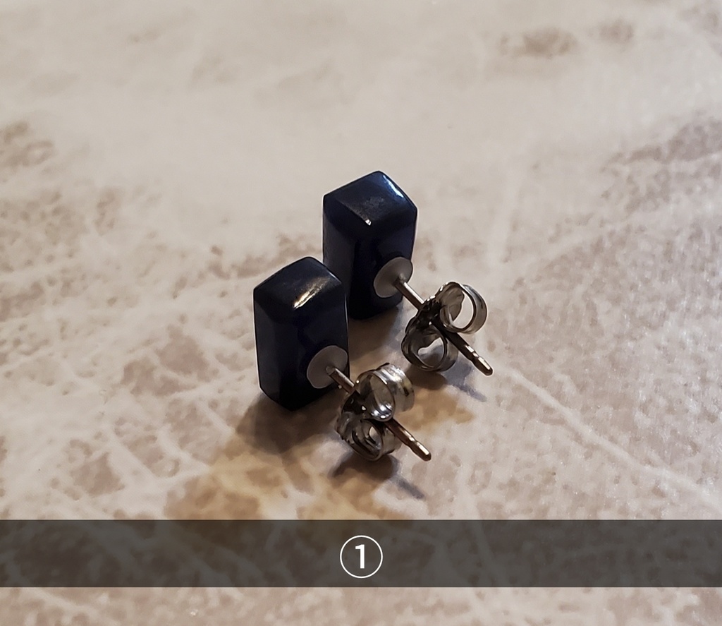 ※展示※【本気で考えた夢女のためのイメージピアス】Ver.Rectangle short【ソーダライト 原石使用】