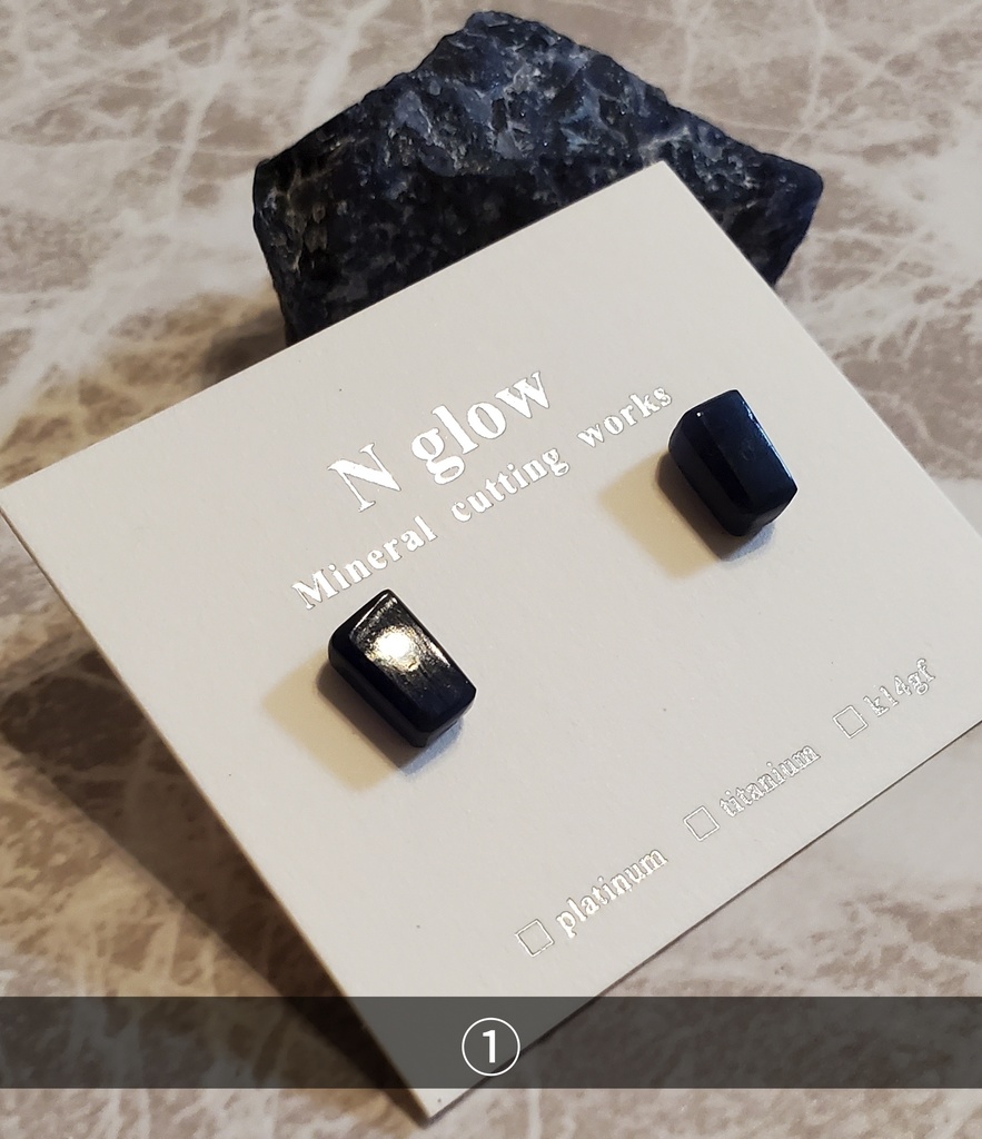 ※展示※【本気で考えた夢女のためのイメージピアス】Ver.Rectangle short【ソーダライト 原石使用】