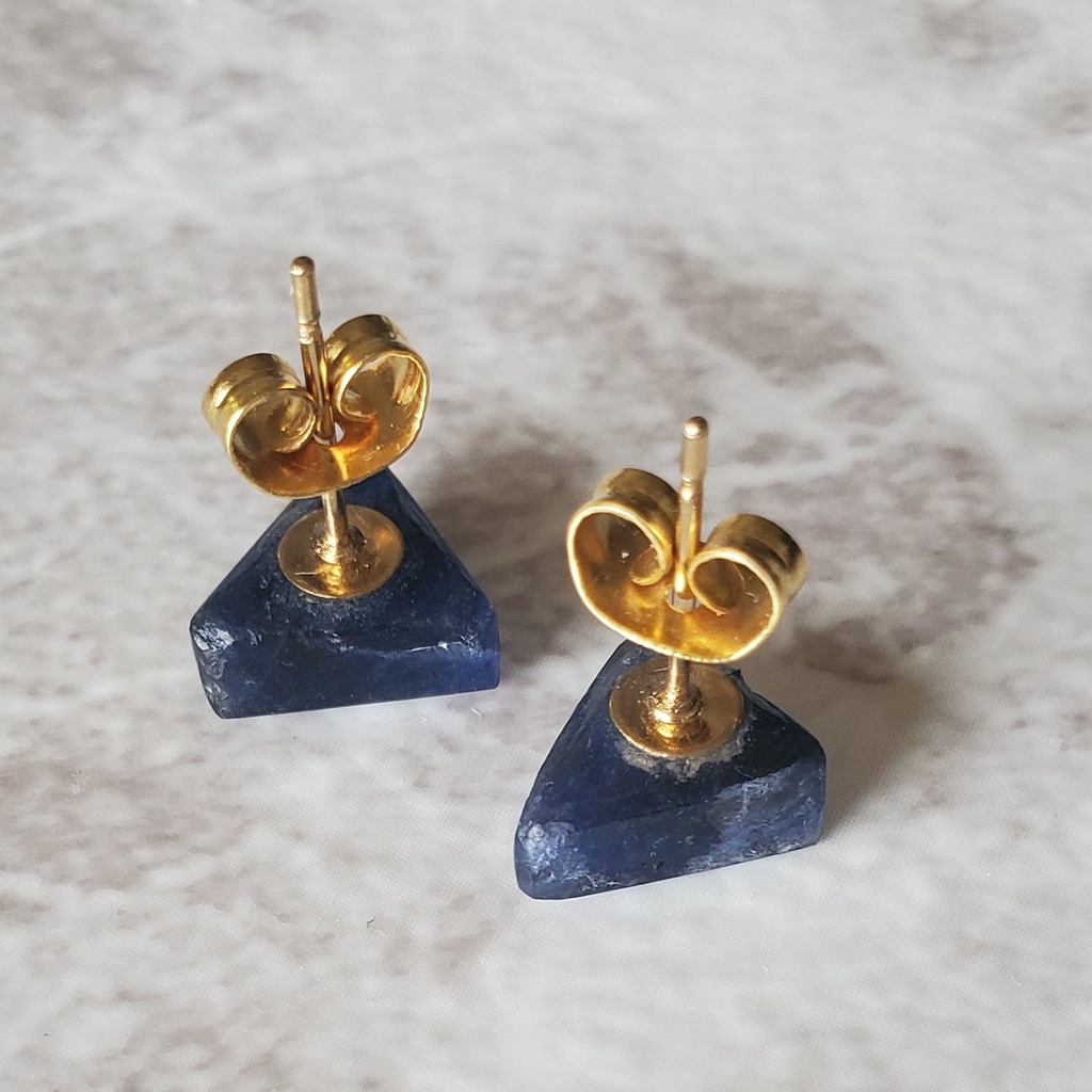 ※展示※【本気で考えた夢女のためのイメージピアス】Ver.Triangle【ソーダライト 原石使用】【訳有り】