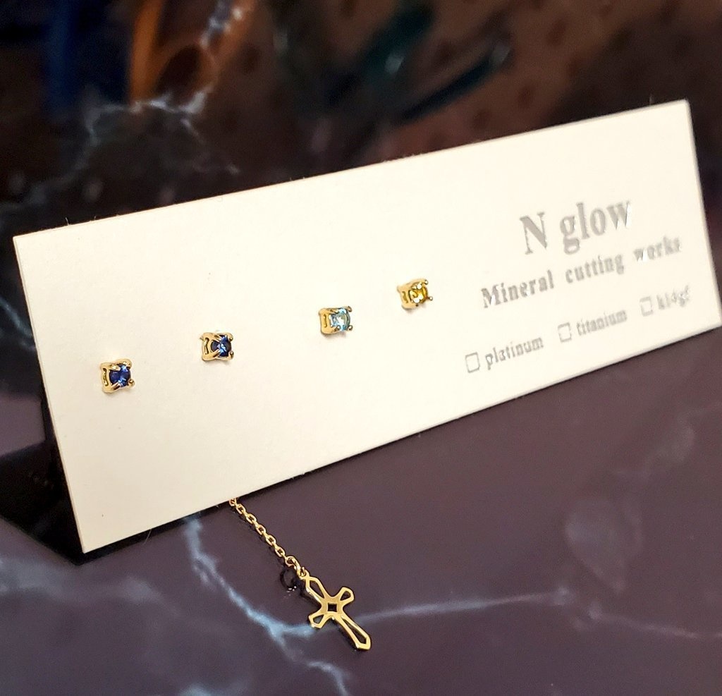 【展示】 18金 それ墓じゃない。モニュメント【 1粒 頒布 】