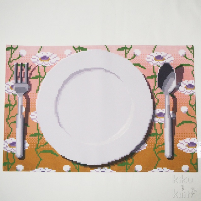 送料込!お花模様(皿付・2色展開)ランチョンマット・ドット絵