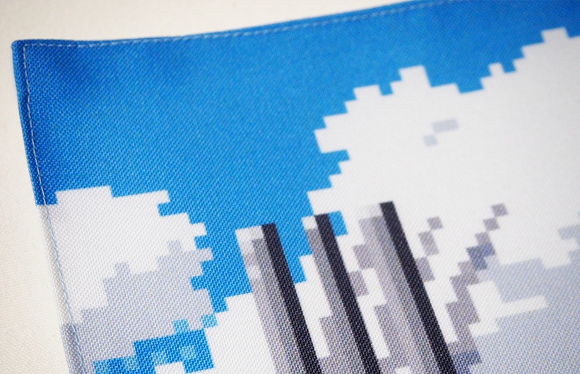 青空(皿の絵つき)ランチョンマット・ドット絵