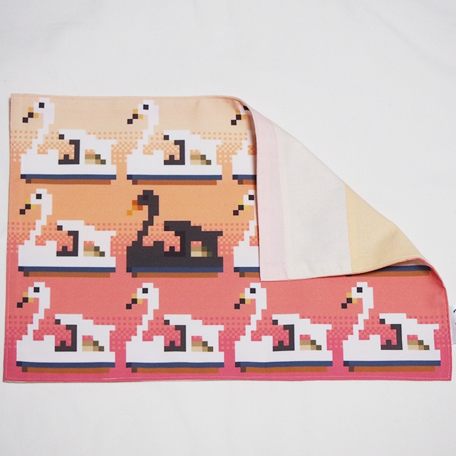 スワンボート(黒鳥いる・2色展開)ランチョンマット・ドット絵