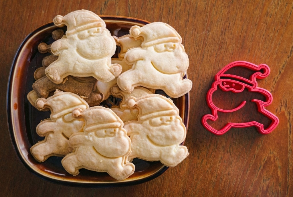 走るサンタのクッキー型｜3Dプリント製（クリスマス・手作りお菓子用）