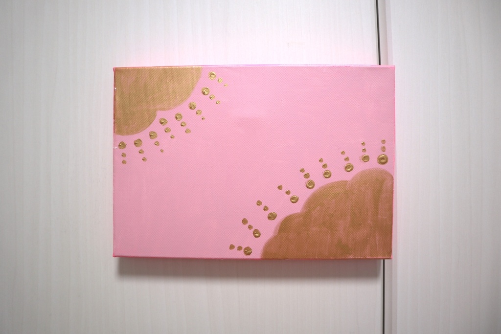 桃の空－金雲「朝露」