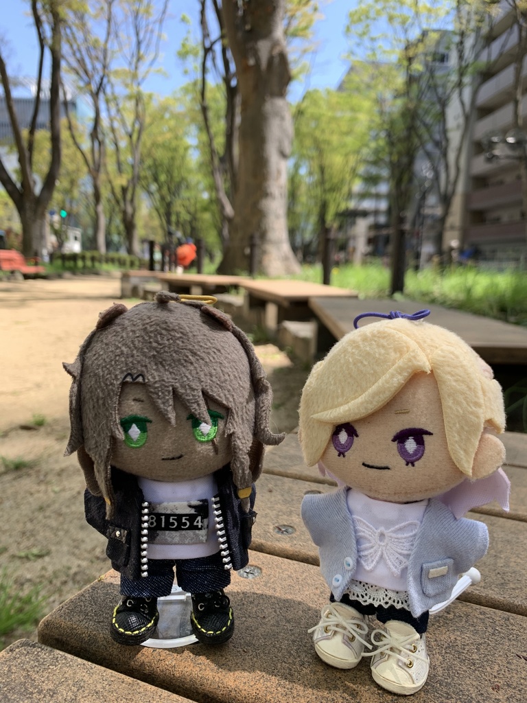 ブラック&ホワイトジャケットとnumber、ribbonTシャツ