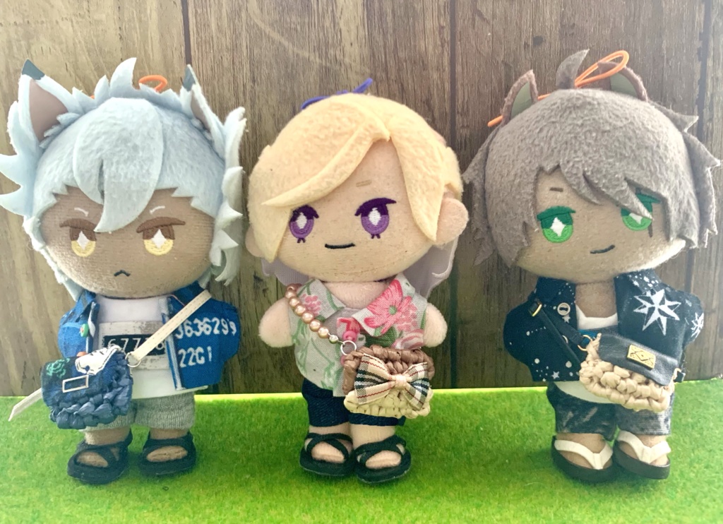 夜空シャツと貨物コンテナシャツ