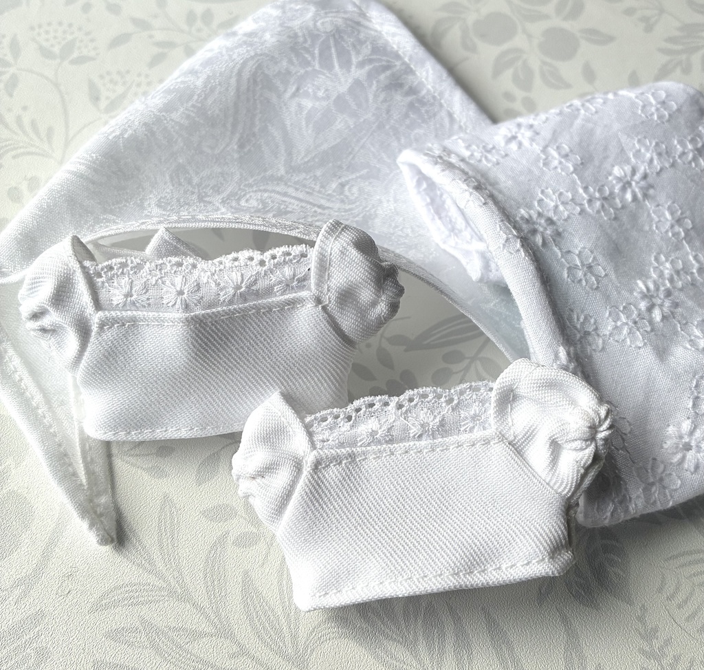 割烹着と三角巾セットとスヌード2個セット、そしてニット帽