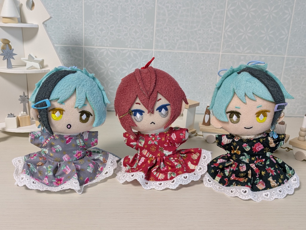 クリスマスオーナメント柄ワンピース