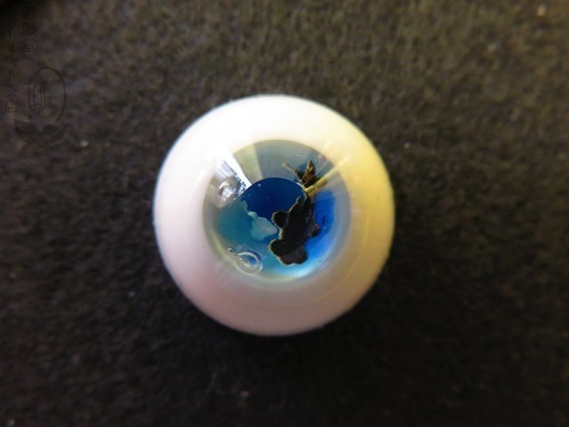 18mmレジンアイ(遊泳金魚 一粒真珠)