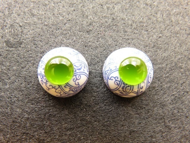 14mmレジンアイ(磁器琅玕翡翠)