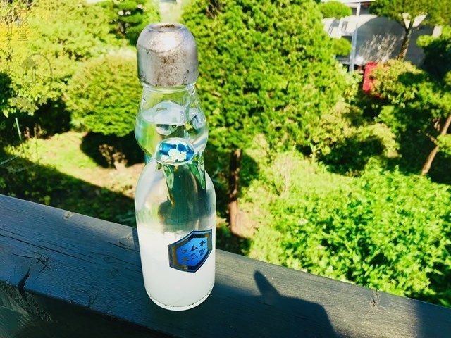 ラムネ天気管(銀蓋・蒼色蜻蛉玉)