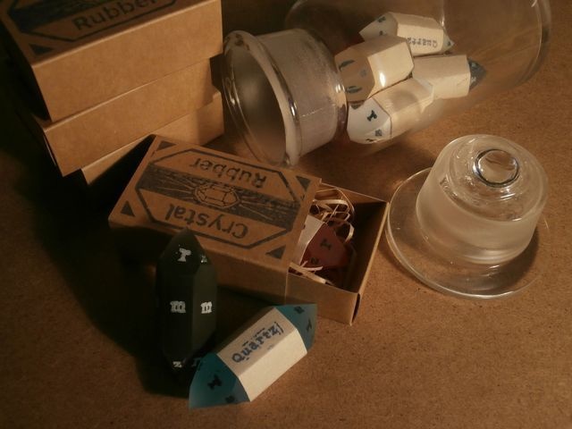 水晶結晶図消しゴム