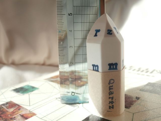 水晶結晶図消しゴム