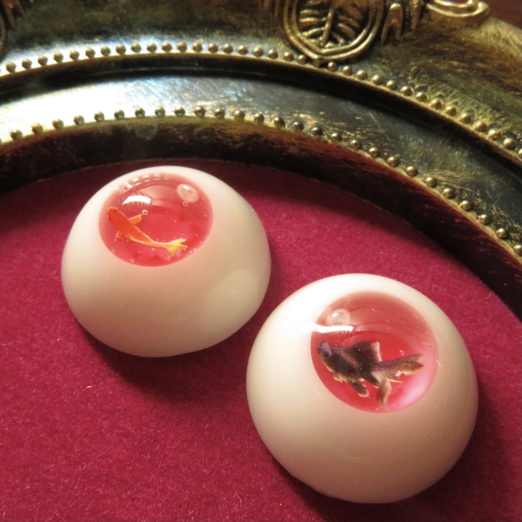 20mmレジンアイ(遊泳金魚 桜と真珠)