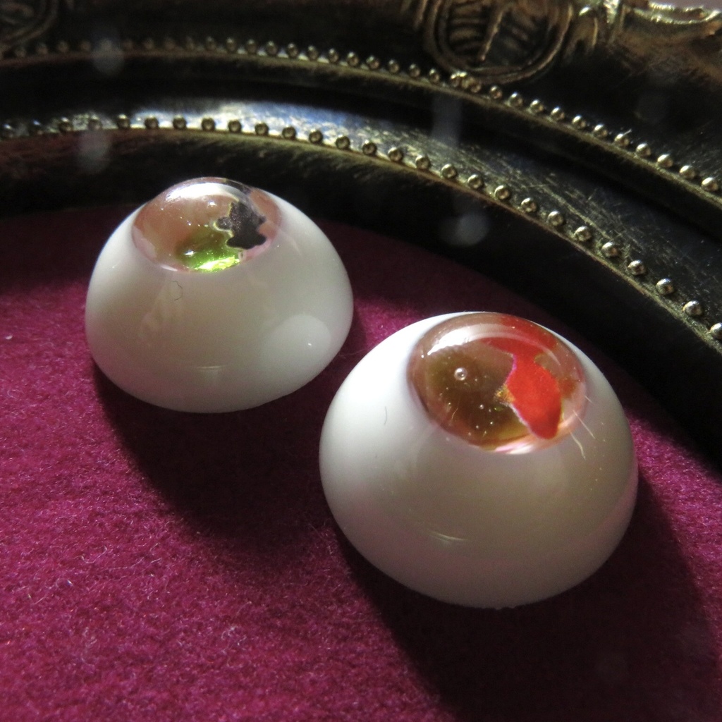 18mmレジンアイ(桜貝金魚)