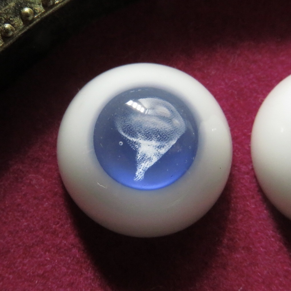 16mmレジンアイ(秋海海月)