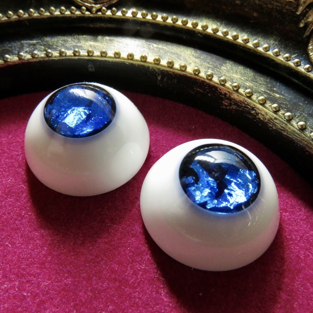 18mmレジンアイ(蛍玉コバルトブルー)