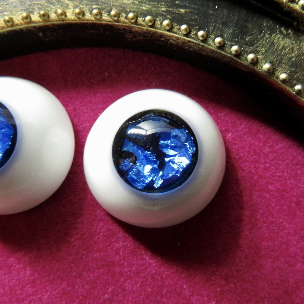 18mmレジンアイ(蛍玉コバルトブルー)