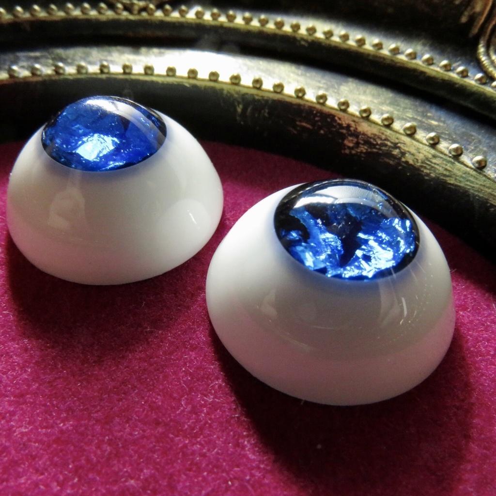 18mmレジンアイ(蛍玉コバルトブルー)