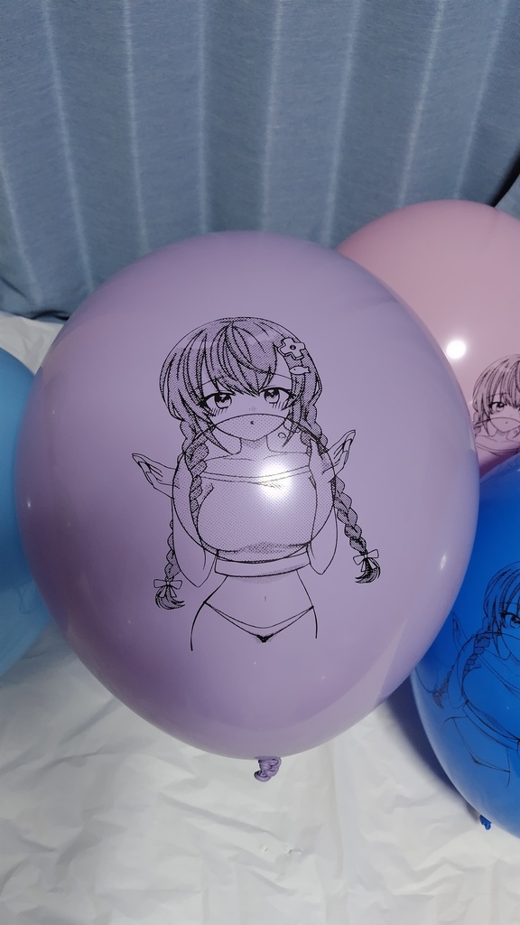 みつあみ女の子のふうせん