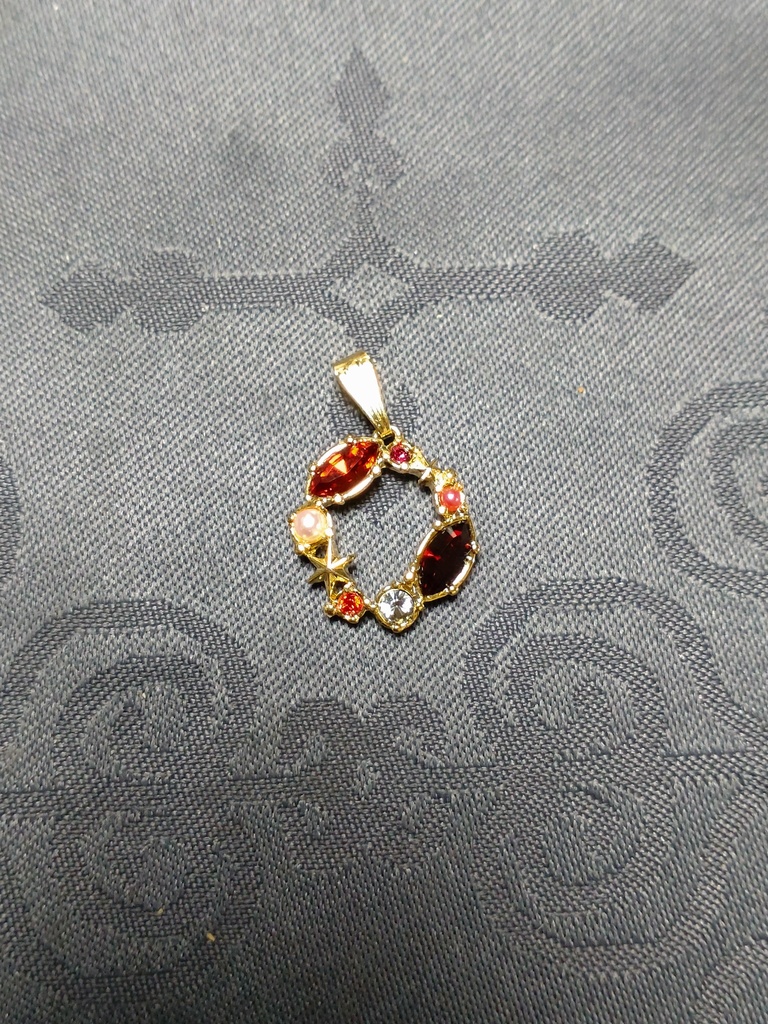 カラフルネックレス