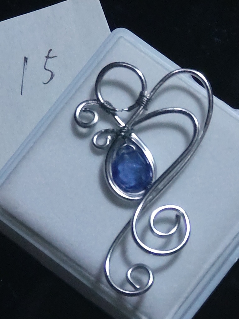 タンザナイトネックレス