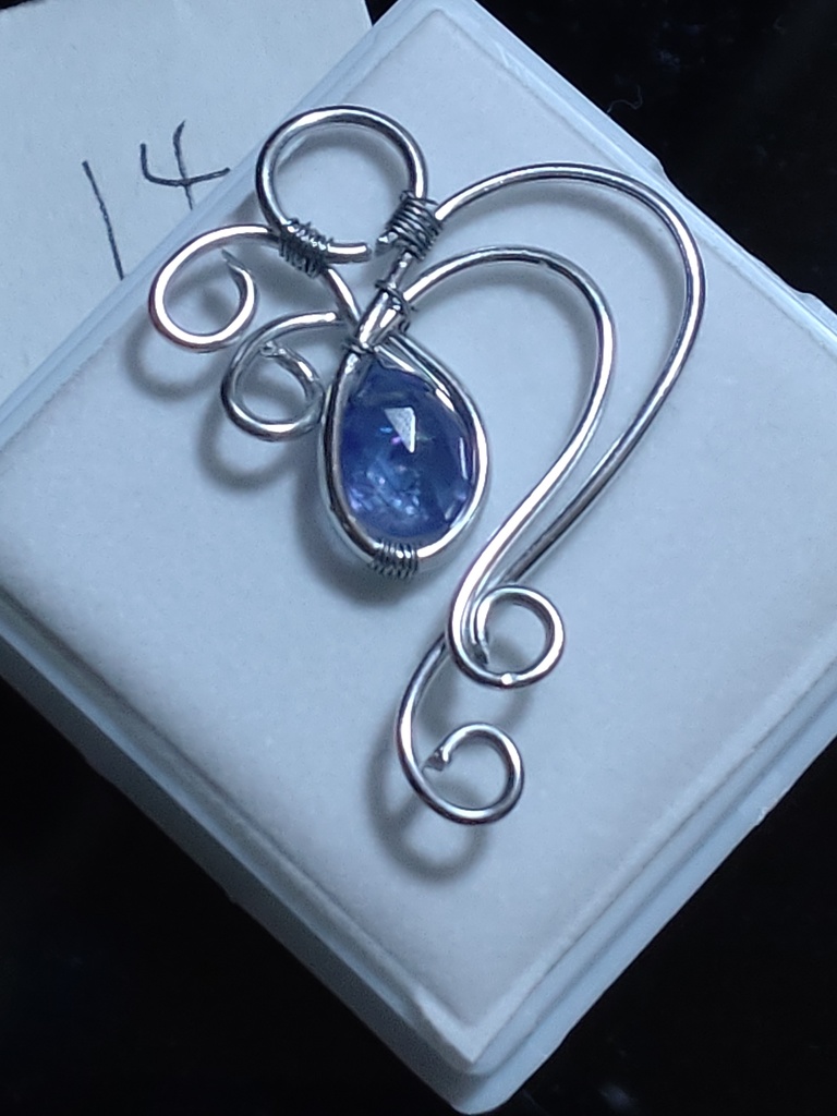 タンザナイトネックレス