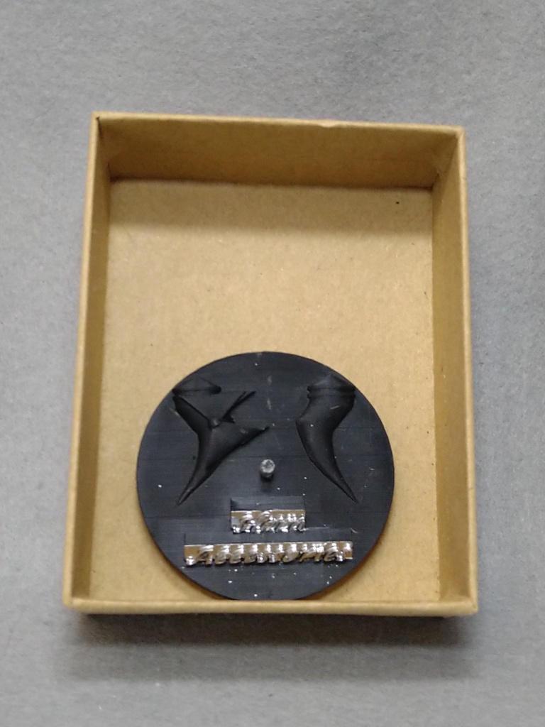 【非公式】桐生ココイメージ 角アクセサリー 専用スタンド付【数量限定】