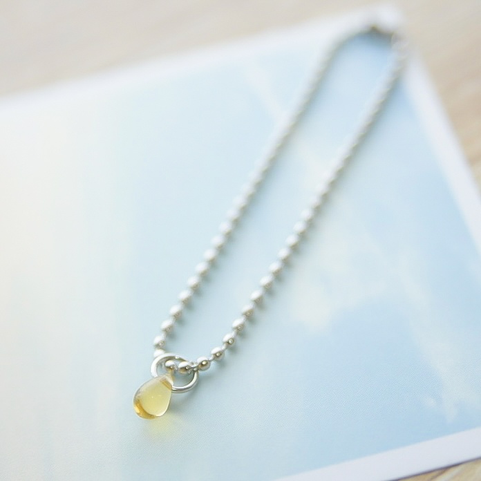 【5色】涙型ビーズネックレス