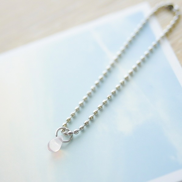 【5色】涙型ビーズネックレス