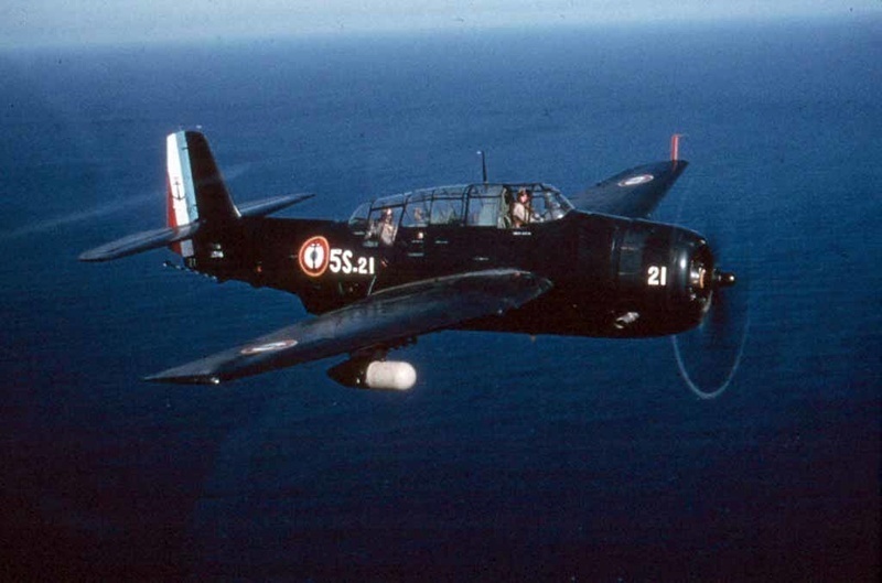 1/700 TBM-3S アヴェンジャー (翼展開状態)