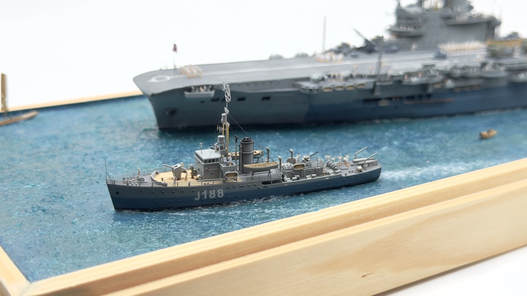 1/700 バサースト級掃海艇