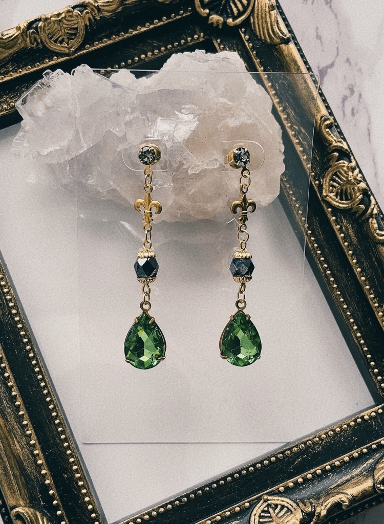 ツイステ マレウスイメージピアス
