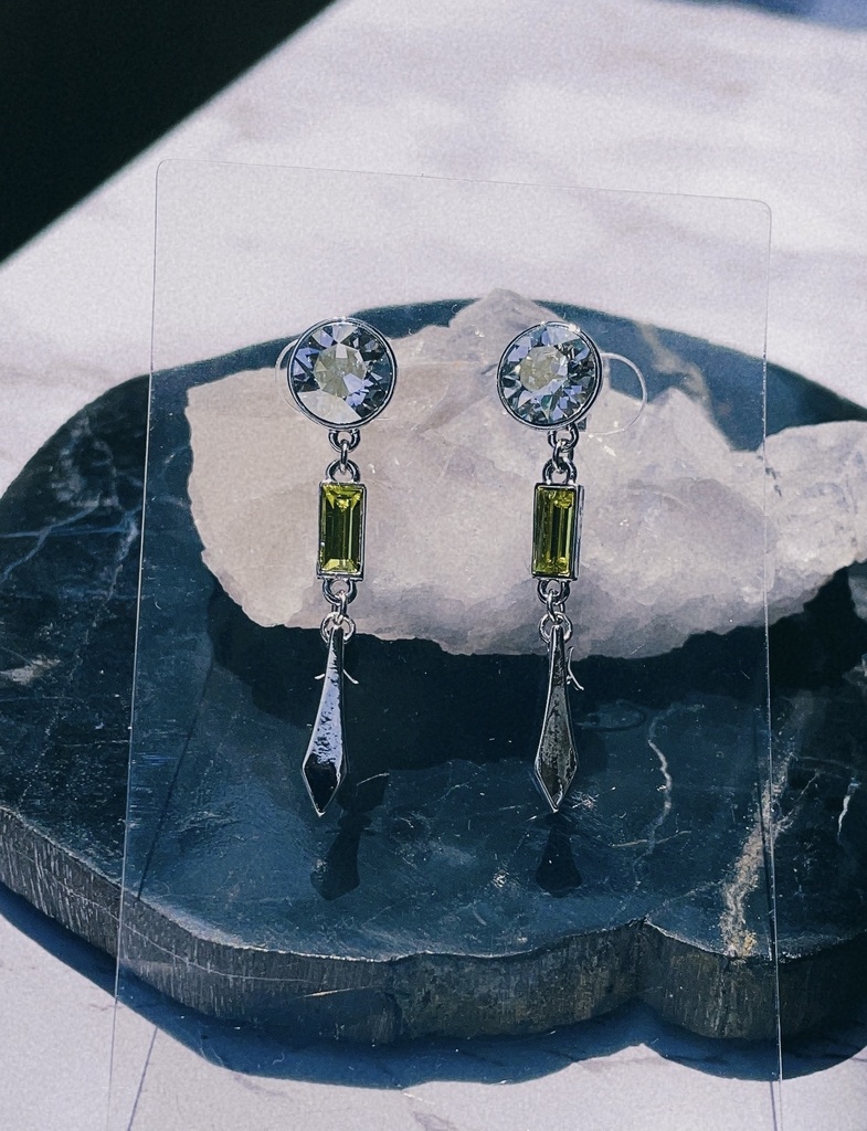 ツイステ シルバー&セベクイメージピアス