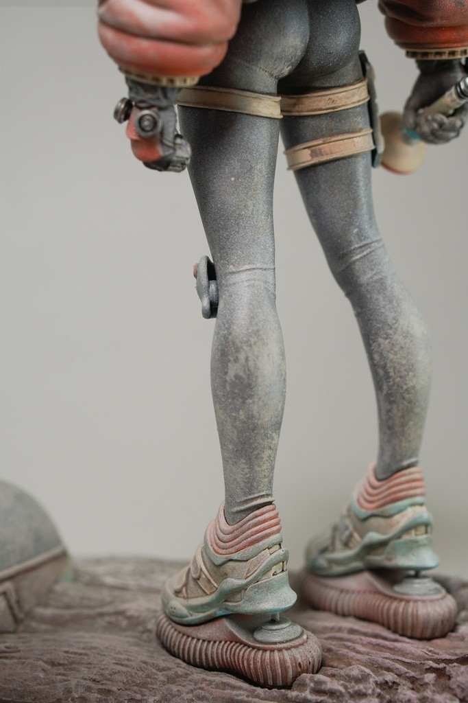 In front of the cave ガレージキット ※無彩色ガレージキットです!