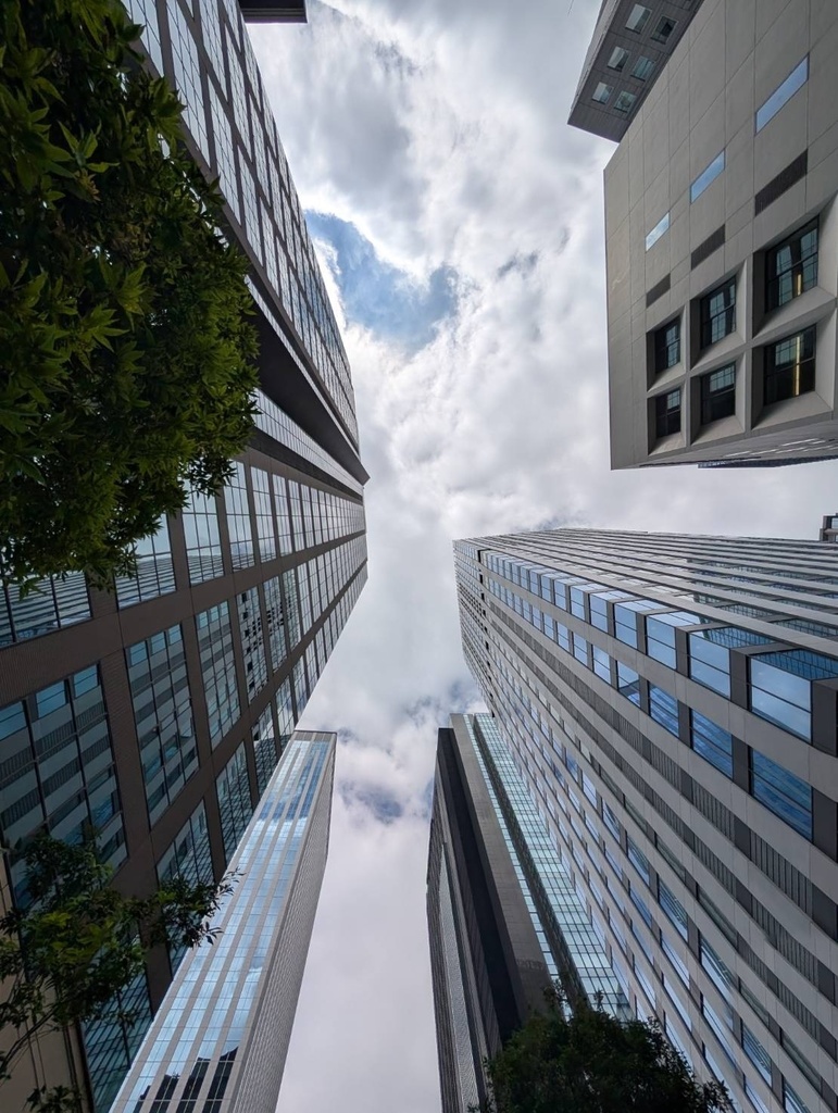 Tokyo Skyscrapers Low Angle View / 東京 高層ビル群の空想見上げ写真素材