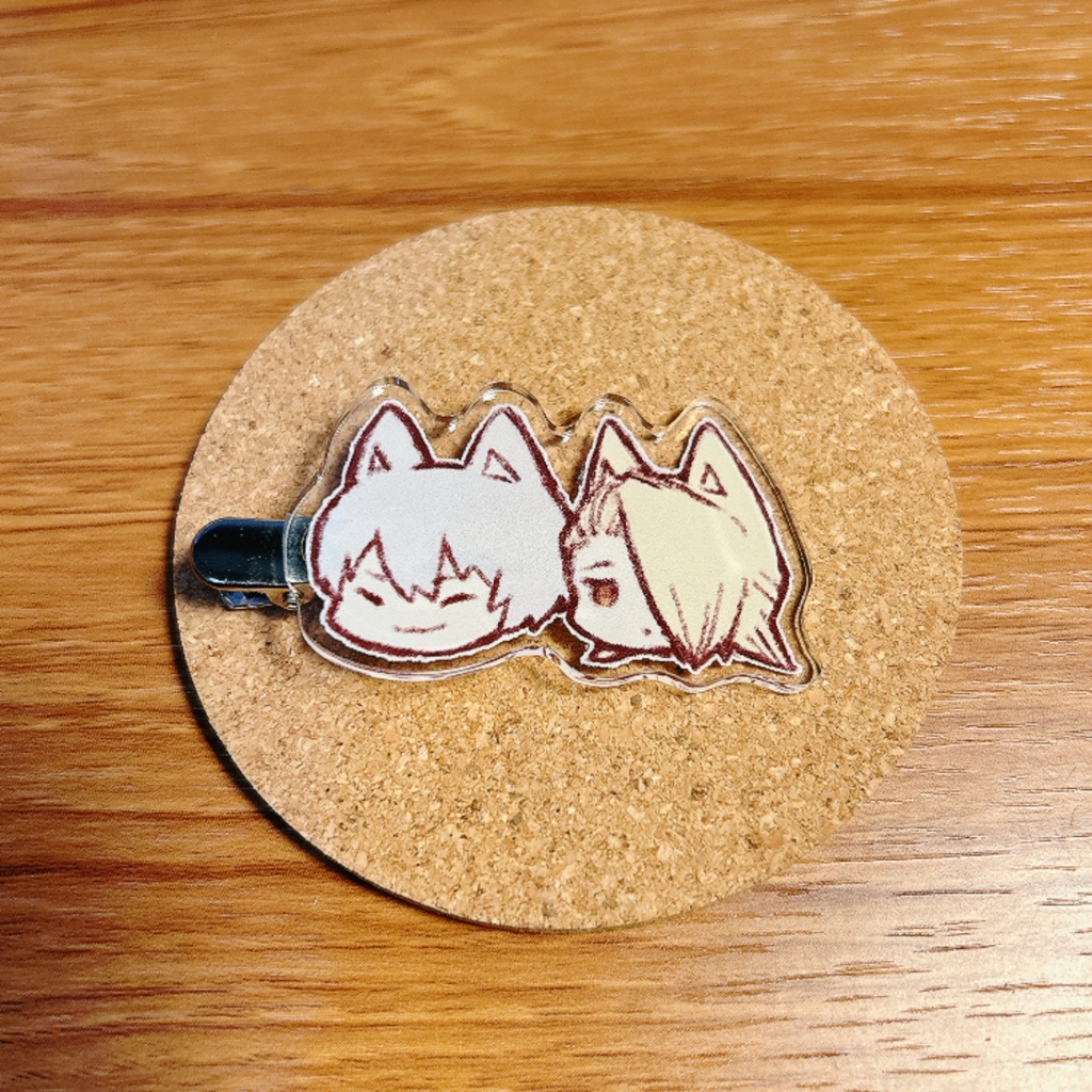けもみみギンイヅアクリルヘアクリップ