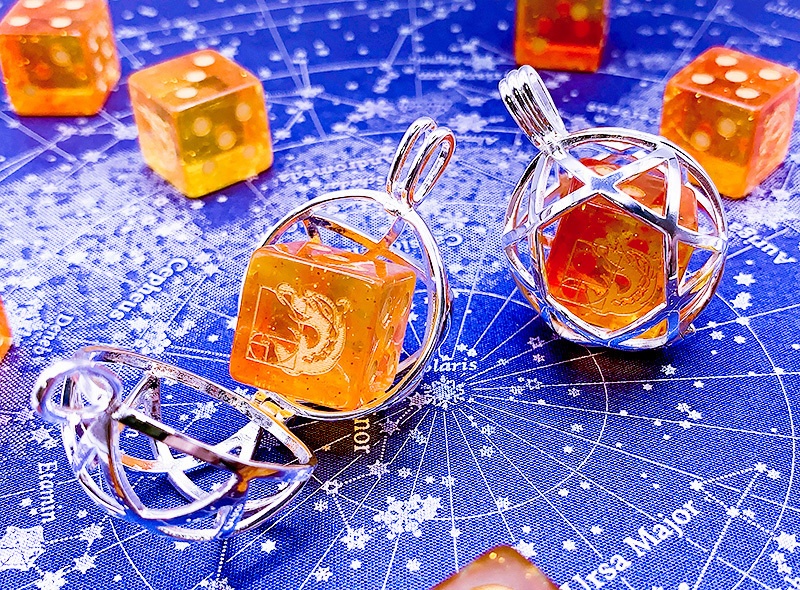 非公式・原神イメージダイスキーホルダー(カーヴェ)