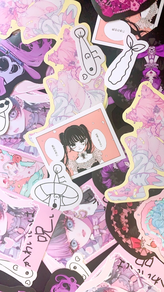 ランダムステッカー4枚（全8種）