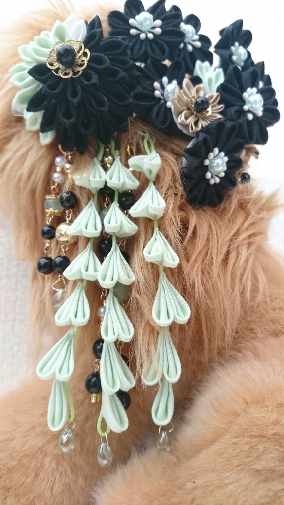 【膝丸モデル】つまみ細工ヘアアクセサリー