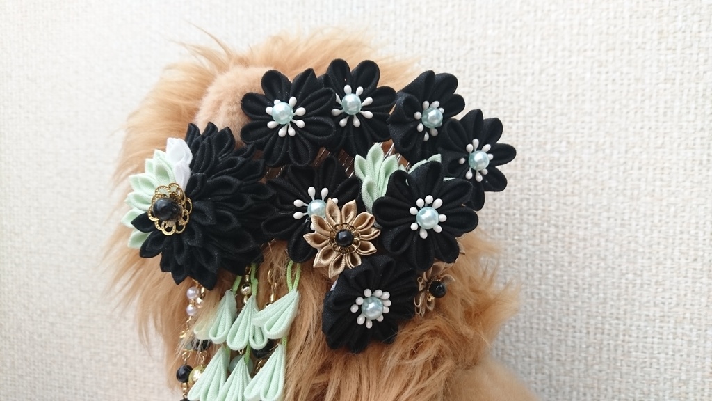 【膝丸モデル】つまみ細工ヘアアクセサリー