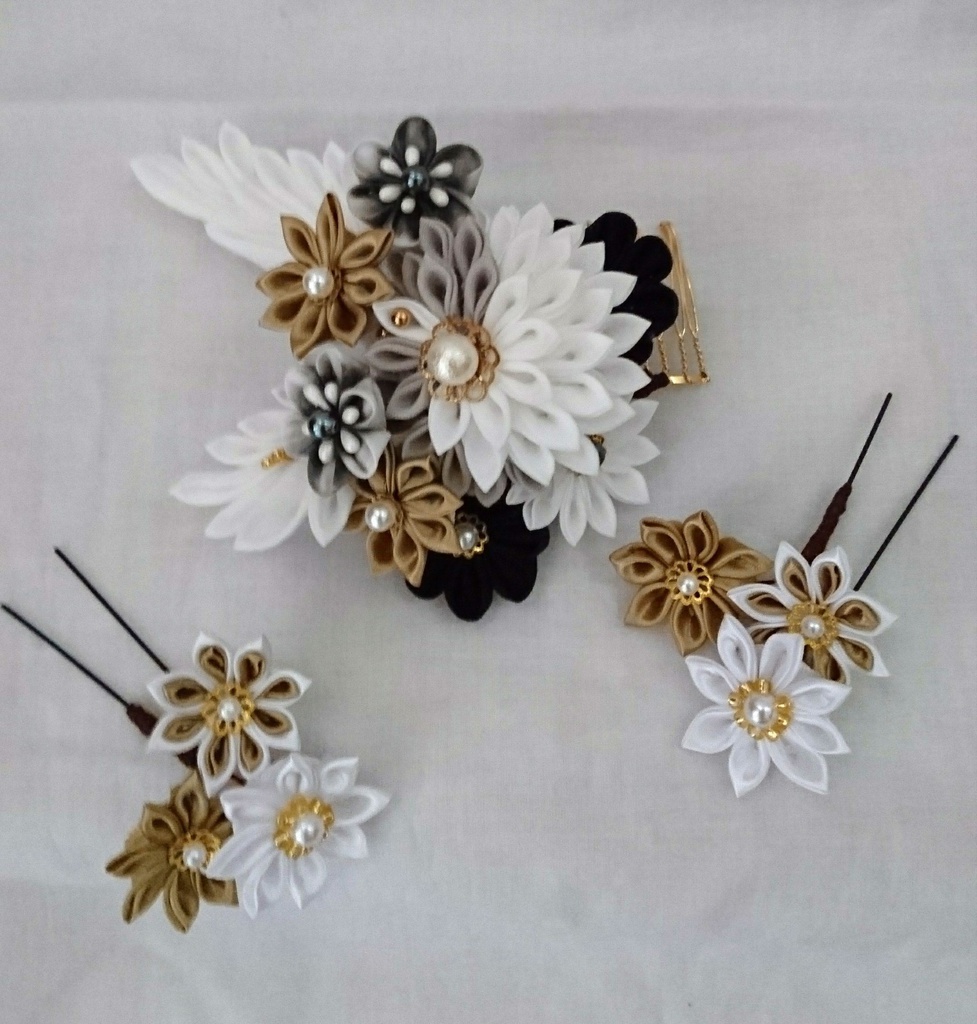 【鶴丸モデル】つまみ細工髪飾り