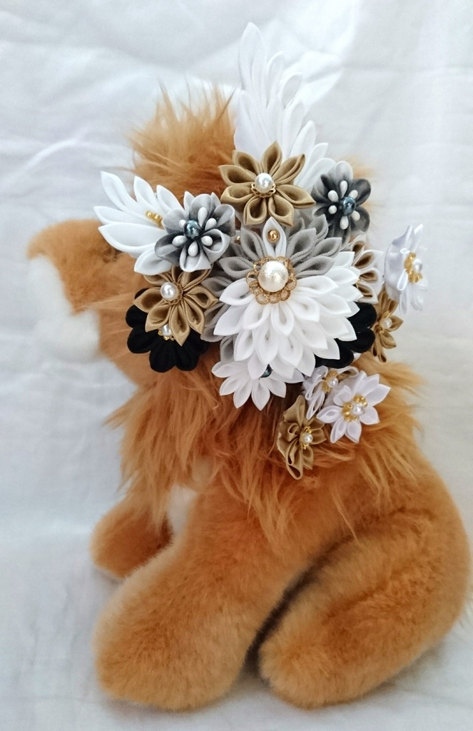 【鶴丸モデル】つまみ細工髪飾り