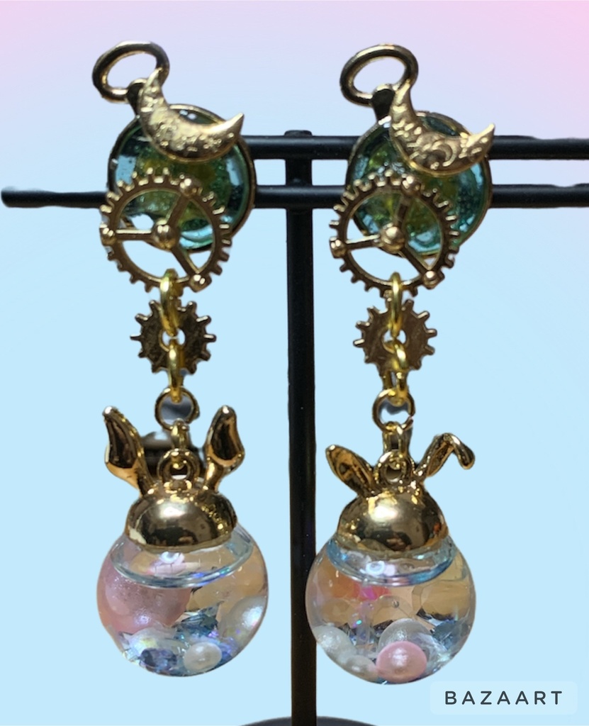 白兎モチーフのスチームパンクピアス