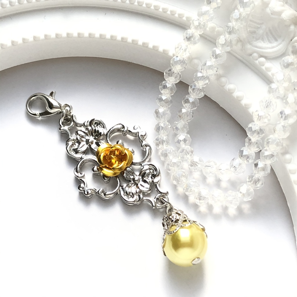 【全8色】薔薇の肖像マスクチャーム