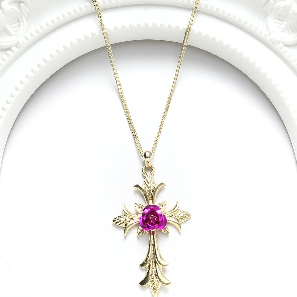 十字架と桃色の薔薇ネックレス