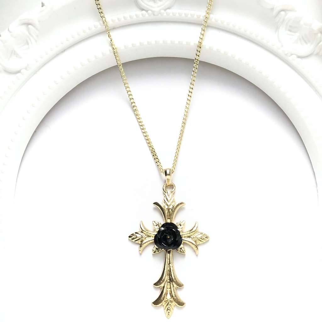 十字架と黒の薔薇ネックレス