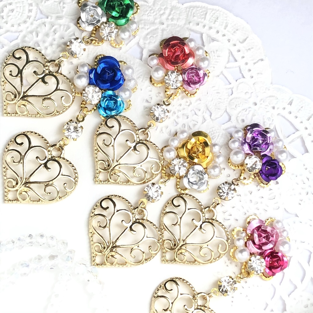 心模様と緑の箱庭ピアス