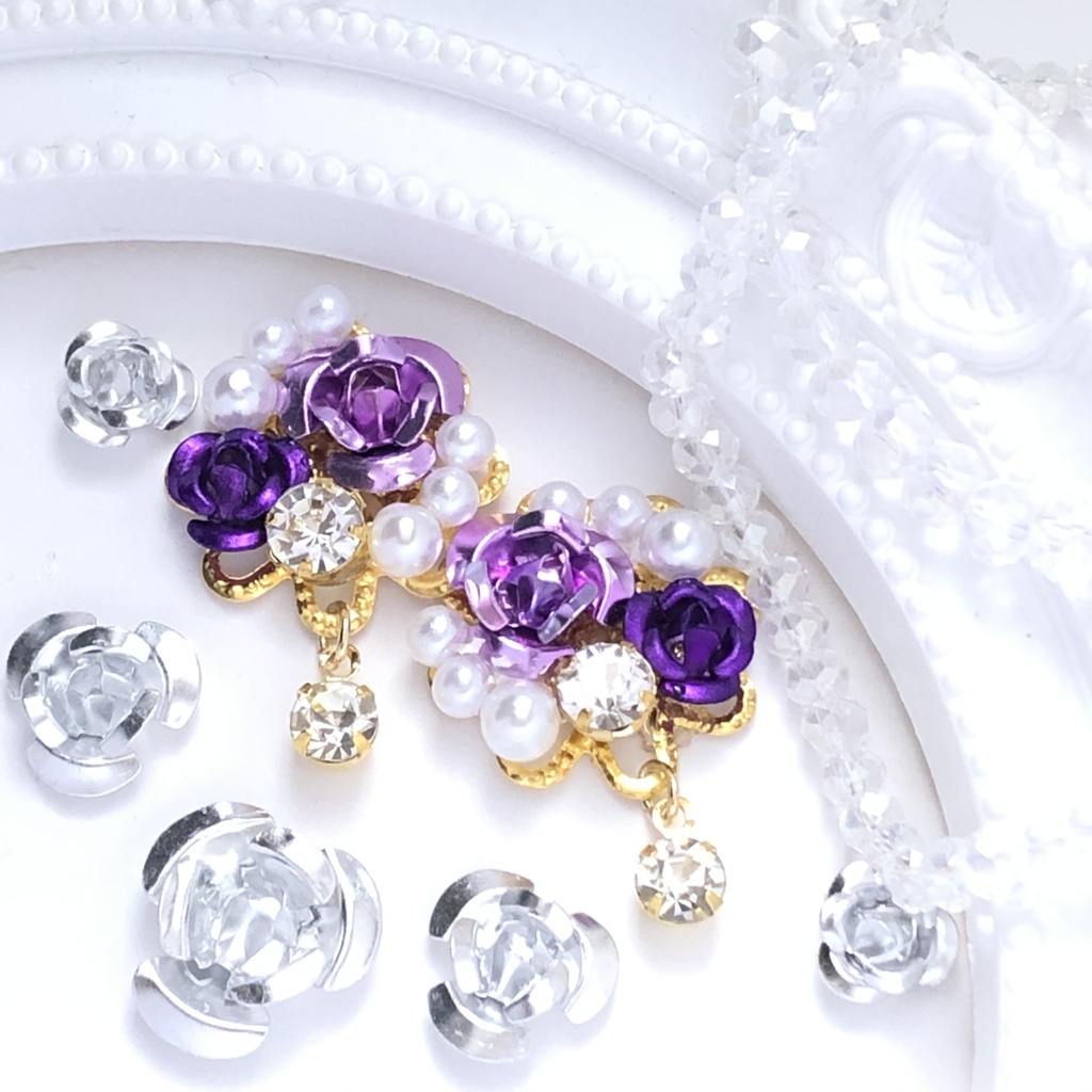 硝子と紫の箱庭ピアス